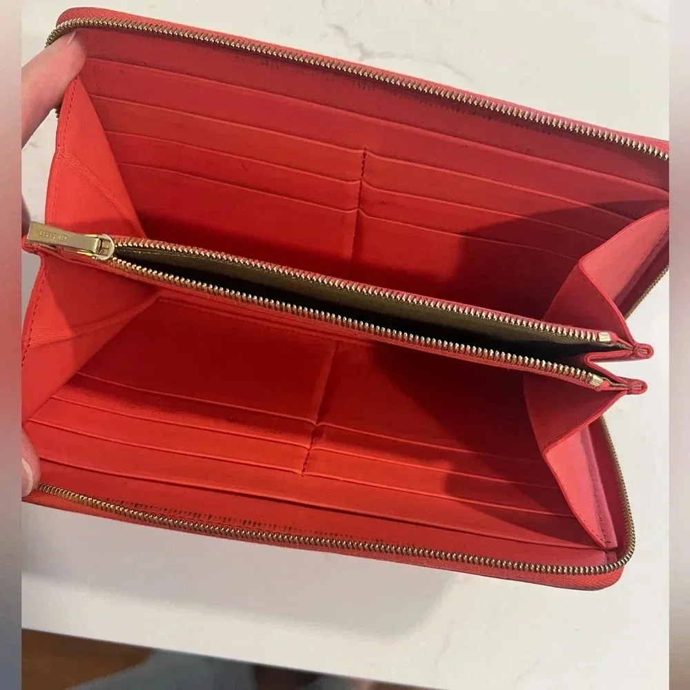 CELINE | Round Zipper Long Wallet | Lambskin | Ladies Salmon Pink x Grey | EUC - Picture 4 of 14